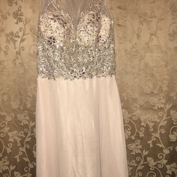 Stunning prom dress - Picture 1 of 5